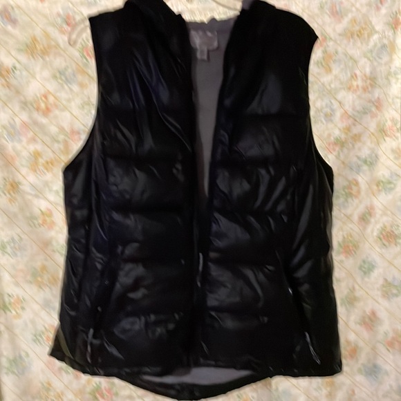 Tangerine Jackets & Coats Tangerine Xxl Black Hooded Puffer Vest